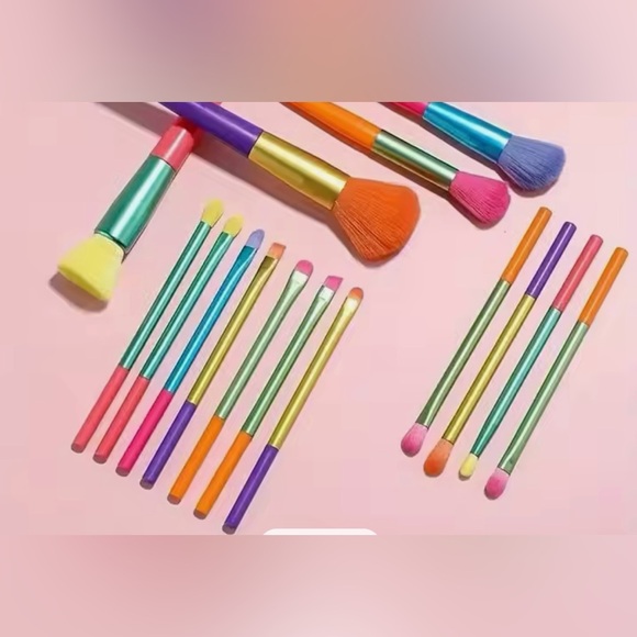 Colorful Rainbow Makeup Brush Set - Picture 2 of 5